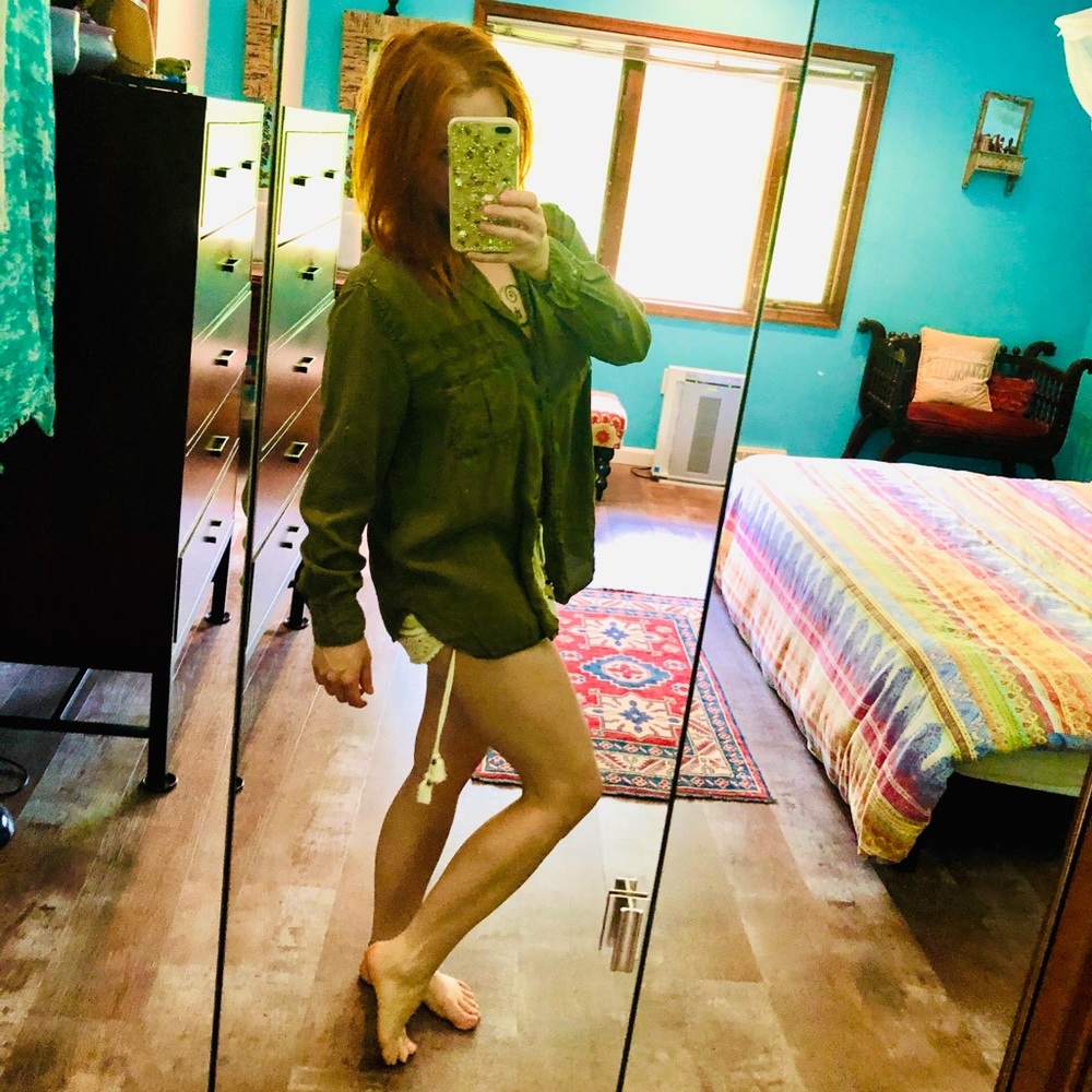 ✴️ Olive Top 🍸 - Picture 2 of 8